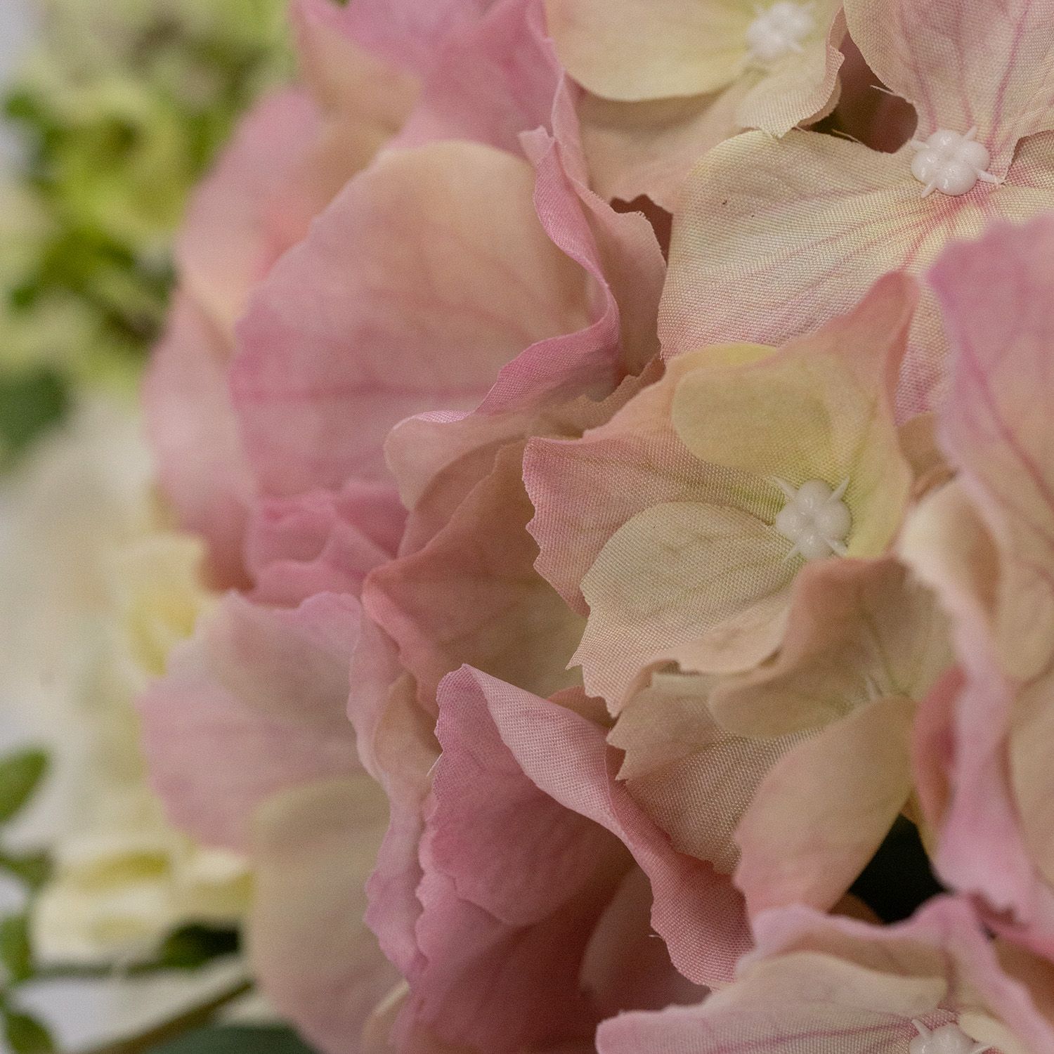 Handgebonden Kunstboeket Rose York - Roze