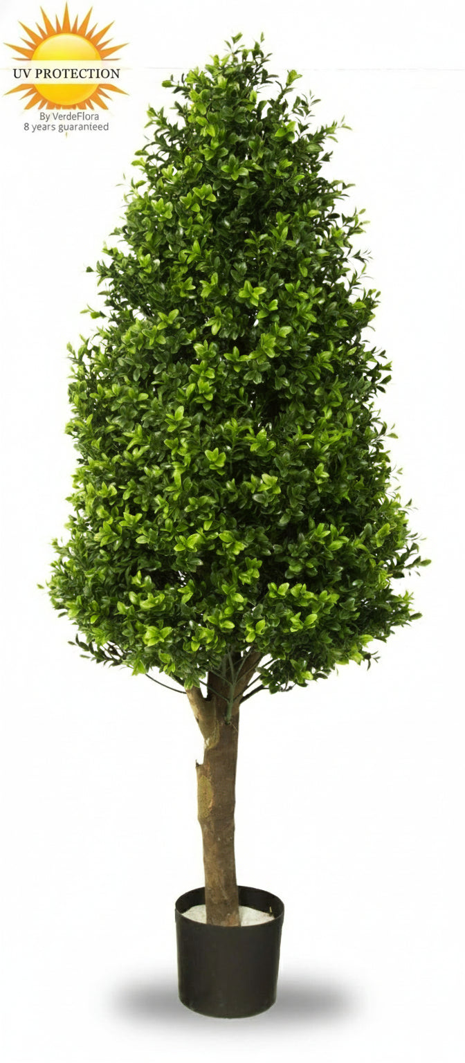 Buitenkunst: buxuspiramide van 110 cm met UV-bescherming.